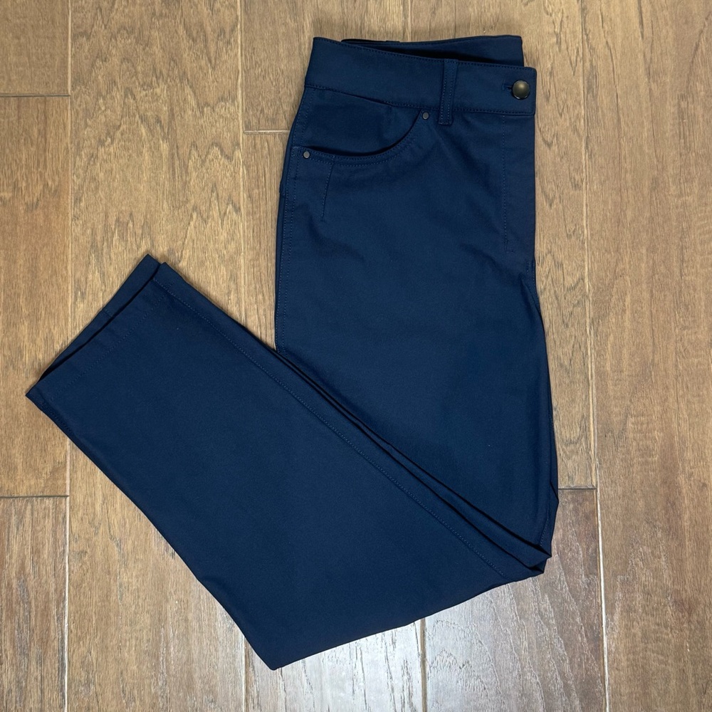 Lululemon Navy Blue 7/8 Golf Pants